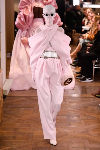 Look 26